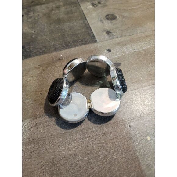 Black bracelet‎ silver jewelry accessory - Picture 2 of 4